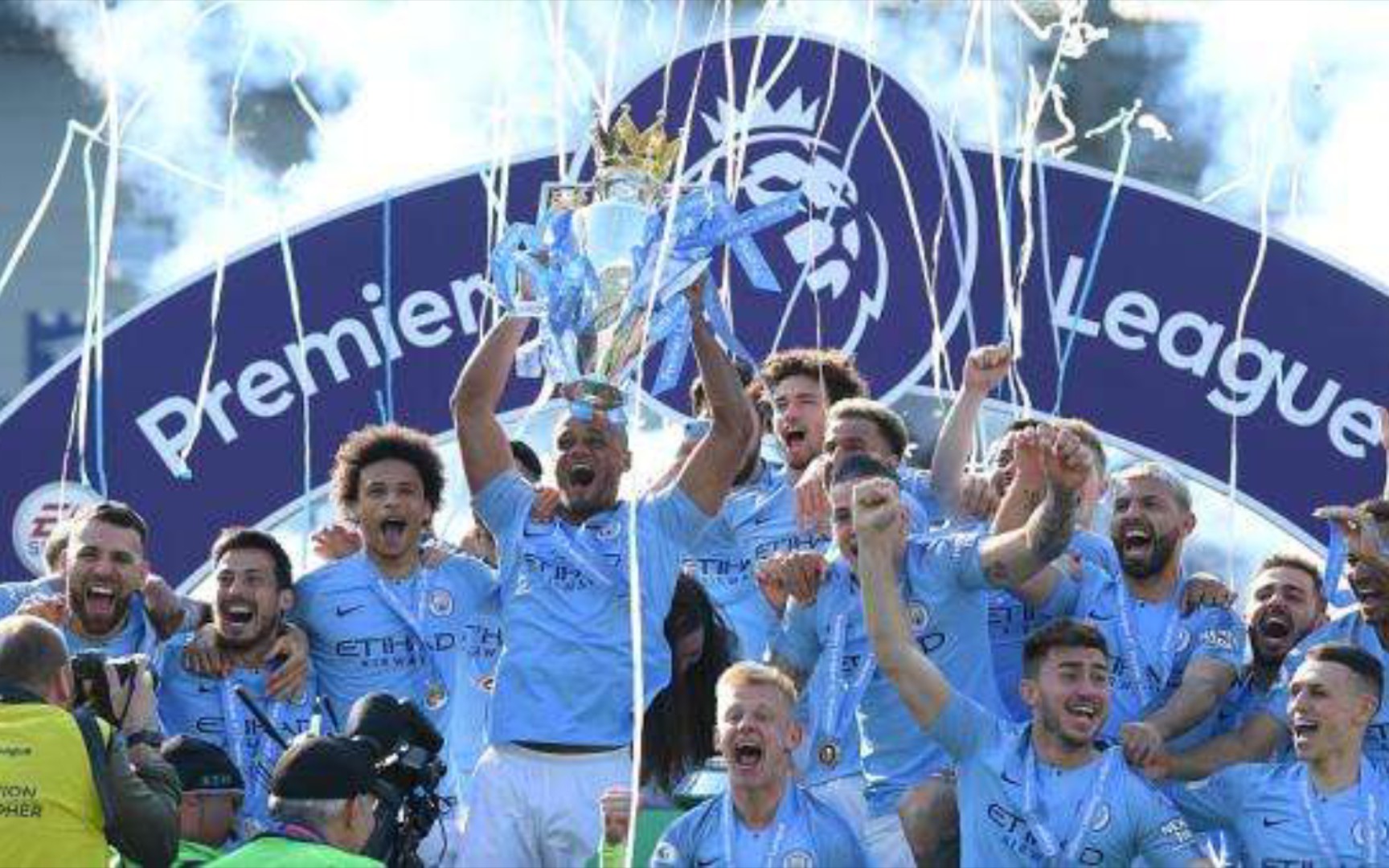 中場樞紐 中場樞紐